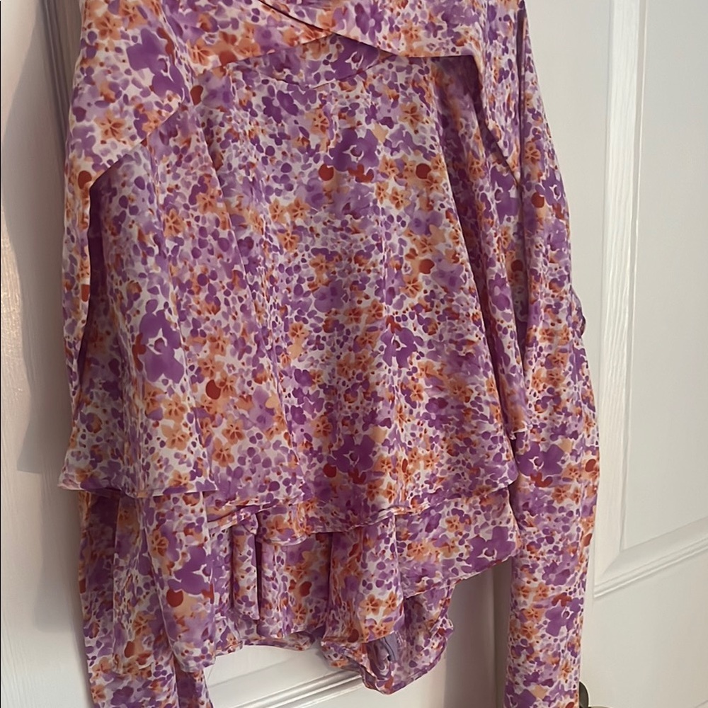 Floral Ruffle Romper - Picture 5 of 9